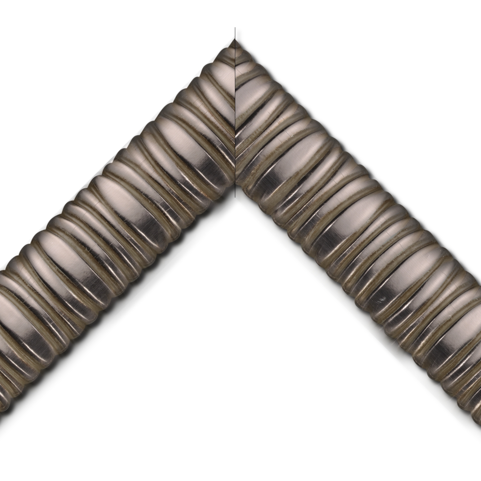 Baguette bois profil méplat largeur 9.4cm plomb chaud décor cannelé