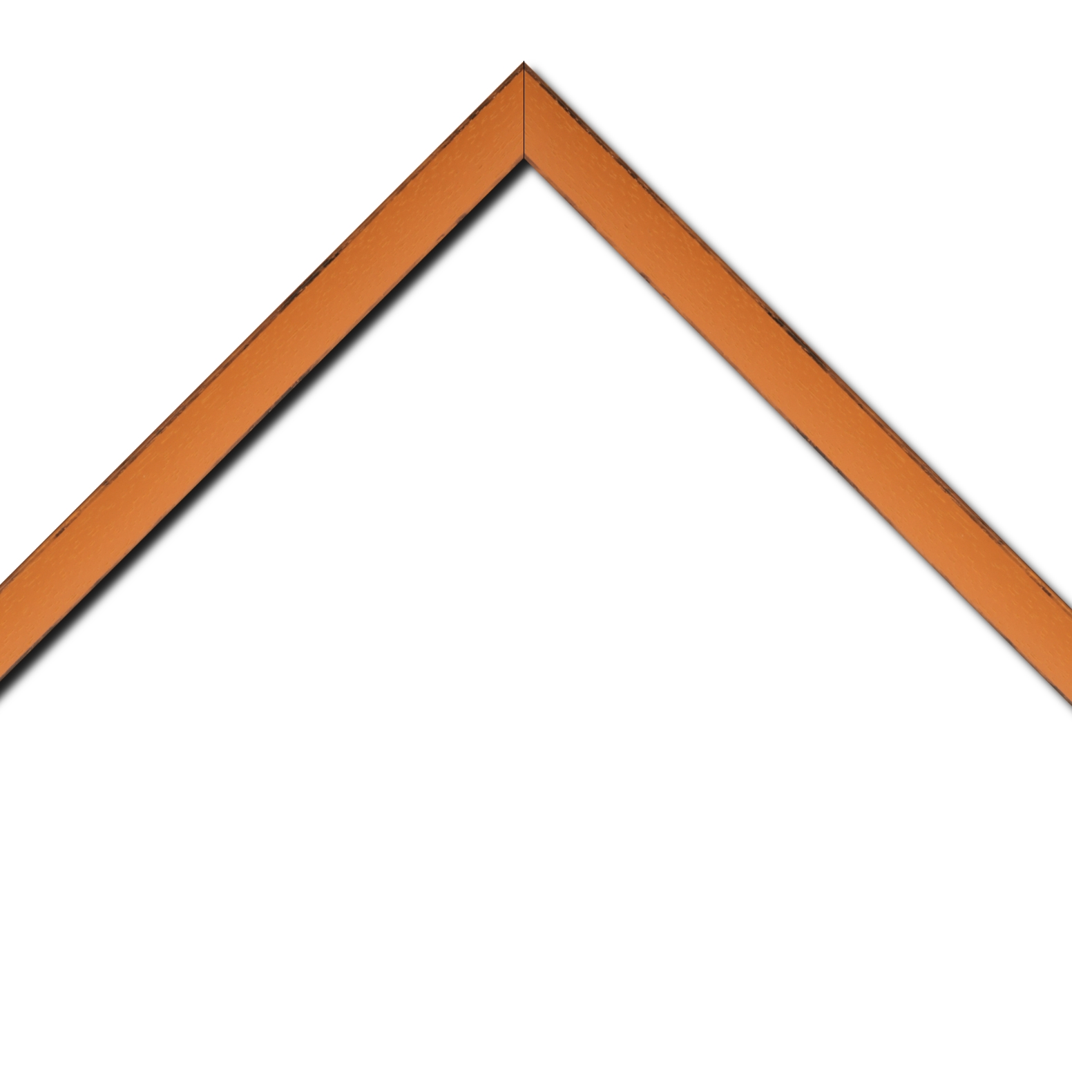 Baguette bois profil concave largeur 2.4cm couleur orange tonique  satiné  arêtes essuyés noircies de chaque coté